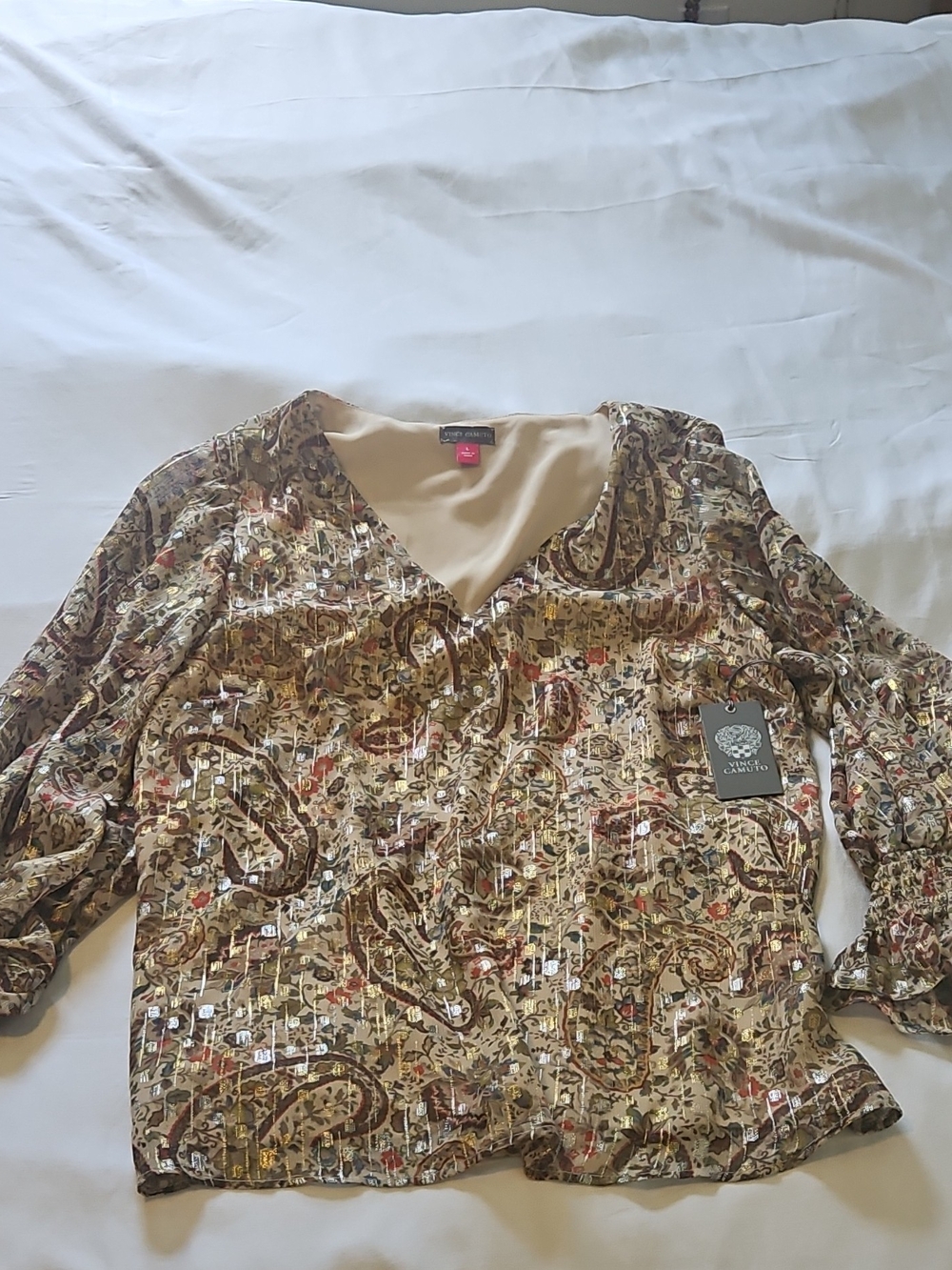 Vince Camuto New With Tags Women's Paisley Print V-Neck Top - Beige/Brown